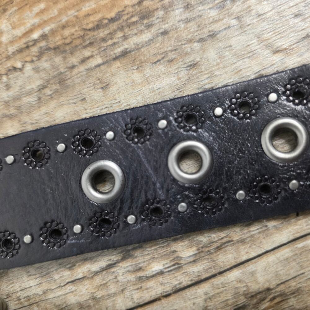 Fossil Women's Size Small Black Genuine Leather Grommet Studded Western Belt - Picture 6 of 8